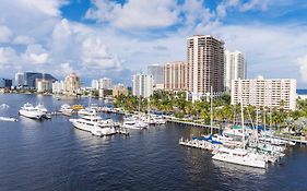 Hyatt Place Fort Lauderdale Cruise Port & Convention Center - Newly Renovated